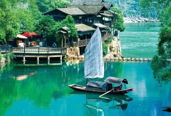 船进三峡人家一日游·全景游【豪华游船水上直达】船游西陵峡【[沉浸体验]看一场土家婚嫁表演，抢绣球、哭嫁歌，笑泪中读懂峡江儿女的深情】