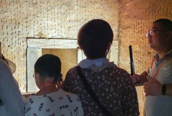 “大咖说”洛阳古墓博物馆2.5小时精讲·15人小团【含门票】【[大咖讲解]汇集河洛文史讲师，匠心分享洛阳的前世今生，让千万人爱上中国文化。】