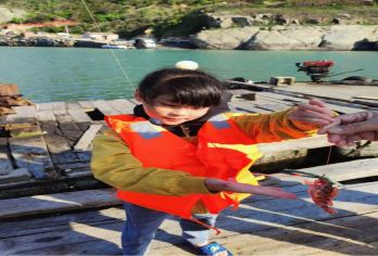 福建福州平潭岛渔民体验/鱼排海钓 亲子家庭团建优选【丰富体验：出海海钓、捡海螺、挖花蛤、拾海蛎、捡贝壳，沙滩排球、羽毛球、泡茶！】