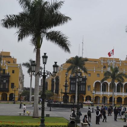 秘鲁利马武器广场-利马历史中心-可定制【中文专车-舒适纯净】