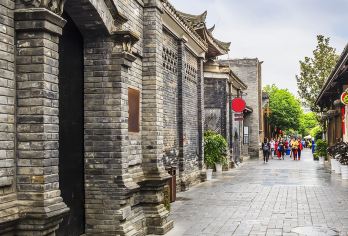 成都出发：杜甫草堂+宽窄巷子+青城山一日游【私家团】【私家小团丨小众玩法丨纯玩无购丨独立包车丨行程可调丨随停随走丨时间自由丨上门接送】