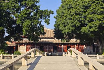 泉州：蟳埔村+开元寺+洛阳桥+南少林寺+西街包车&导游定制^【蟳埔村（簪花体验）推荐「蟳埔花米」或「蟳埔妈祖庙」附近店铺】