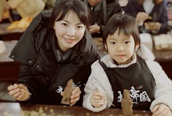 “大咖说”西安秦始皇帝陵博物院(兵马俑)讲解【含市区接送车】【[5小时互动讲解]大咖老师都是历史文化发烧友，10年+讲解经验，老人小孩都能听懂】