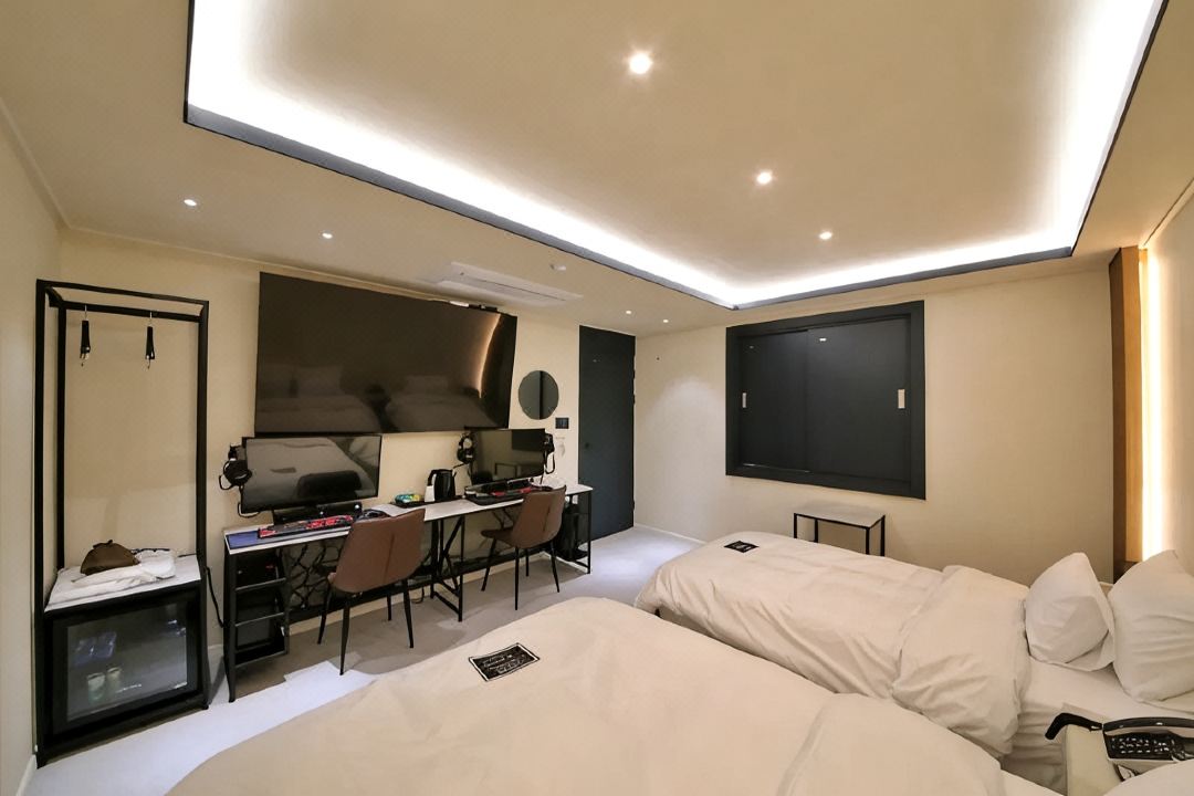 Hotel141