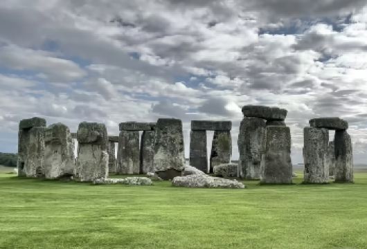 伦敦往返：巨石阵+巴斯小镇【中文包车一日游】【包车游不拼车|中文司机服务|景点可调|可定制日游】