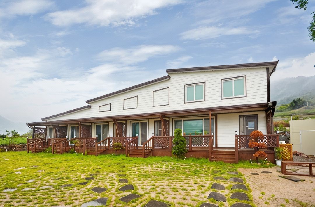 Namhae Uyeongwa Inyeon Pension Uyeon