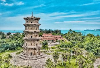 泉州海丝主题一日游丨海交馆+九日山+洛阳桥+林銮古渡+市舶司【[海丝主题]泉州以“宋元中国世界的海洋商贸中心”申遗。我们尝试为您讲述海丝的缘起，发展，盛大，衰落。】