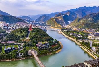 茅台镇+1915广场+四渡赤水纪念园：深度体验【上门接送 无需早起】