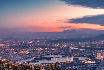 清源山夜景+洛阳桥+南少林+非遗馆+海交馆一日游【6人小团】【夜游清源山，6人小团】