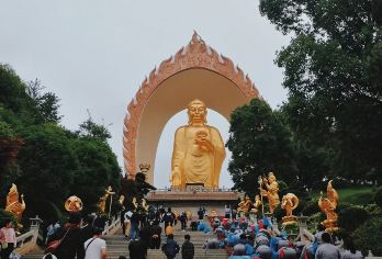 江西九江东林大佛+琵琶亭+浔阳楼一日游浔阳八景鄱阳湖【2025原创新品，网红打卡地 出行自由更安心～27年江西地接经验，市区内免费提供上门接送服务】