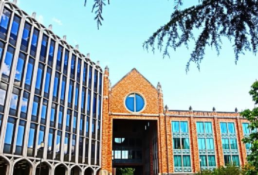 美国西雅图+瑞尼尔山国家公园+可定制【中文专车-舒适纯净】【中文专车出行，景点灵活调整，打卡经典，游玩自己定义，无需等待，专属贴心服务，尽享惬意旅程】