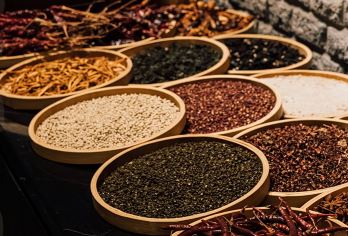 川菜博物馆+郫都豆瓣博物馆一日游【寻根问源 探索川菜的魅力】【[四川国旅大品牌·自营源头发团]川菜博物馆免费吃，观看豆瓣酱制作流程，感受郫县豆瓣文化的独特魅力】