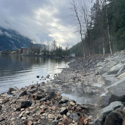 哈里森湖+哈里森温泉