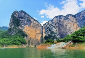 恩施大清江一日游C线蝴蝶崖2至8人私家团含门票船票纯玩不拼团【[VIP小团]专车上门接送，舒适车型当地司机】