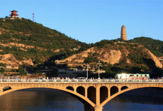 延安市区包车【1[品质保障]当地本土旅行社，可查询向导首页已认证的资质地址】