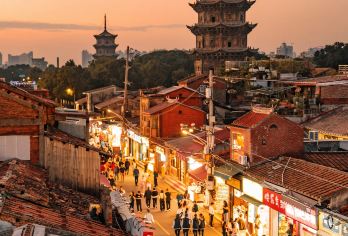 泉州梧林古村+永宁古镇+蟳埔村+洛伽寺一日游【纯玩无购物】【纯玩无购物，舒适省心游】