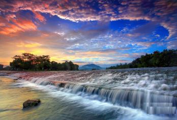 桂林兴安红军长征突破湘江纪念馆+灵渠日活动【桂林红色旅游专线】【红色文化与古代智慧齐聚兴安 自然景观与人文景观完美融合】