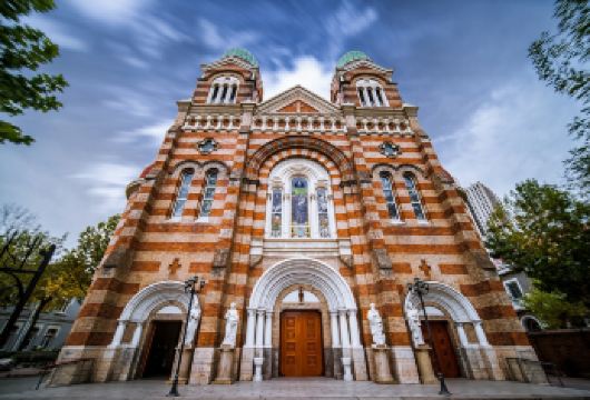 天津五大道+静园+天津之眼+海河+古文化街+意风区+瓷房子【全程包车、天津市区上门接送、省心、省时、省力！】