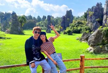 石林风景区一日游【8人小团+二环内上门接送+送过桥米线】【[品质旅游]全国服务大奖-品质认证-专业一手地接-好评优选-无购物隐形消费】