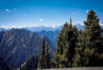 天山大峡谷一日游【包车游•纯玩无购物】【1，达人带队，精选线路，深度体验，创新玩法，贴心管家，摄影帮手，路上美景随走随停！】