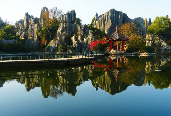 昆明出发：昆明石林风景区+官渡古镇+昆明老街一日游【私家团】【私家小团丨小众玩法丨纯玩无购丨独立包车丨行程可调丨随停随走丨时间自由丨上门接送】