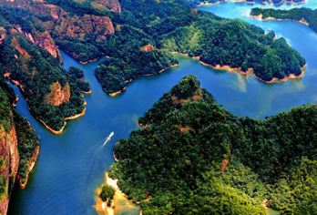 泰宁一日游 大金湖+甘露岩寺+九龙潭（含竹筏漂流）天天发团【泰宁县城接送、轻奢小团、深呼吸体验气势磅礴的自然景观、感受闽北人文情怀】