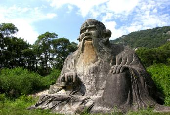 泉州洛阳桥+南少林+非物质文化遗产+海外交通史博物馆+清源山【司兼向导下车简单讲解，上门接送，感受小而美。】