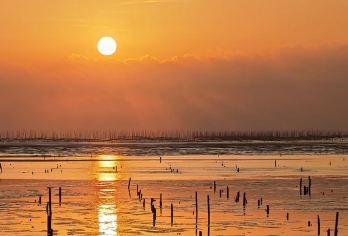 福建宁德大嵛山岛+花竹村+光影栈道+小皓沙滩+东壁日落一日游【十大海岛之一嵛山岛+海上天湖+花竹村+东壁日落1日游】