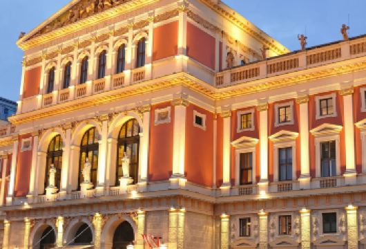 奥地利维也纳茜茜公主博物馆+国家歌剧院【中文专车包车出行】【中文专车出行，景点灵活调整，打卡经典，游玩自己定义，无需等待，专属贴心服务，尽享惬意旅程】