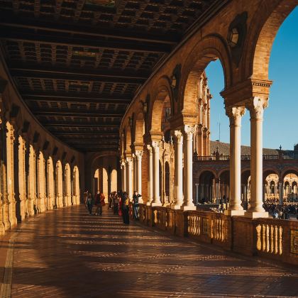 西班牙塞维利亚大教堂+‌塞维利亚斗牛场【中文司机/可订多日】