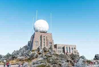 安徽黄山风景区+宏村日游@【黄山奇松迎客+光明顶+世界文化与自然双重遗产+欣赏美黄山+征服云海之巅+黄山往返）】