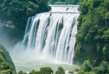 黄果树瀑布+花江峡谷大桥一日游【私家团包车游+上门接送】【[独立成团]一单一团+不与陌生人拼团+无导游推销真纯玩】