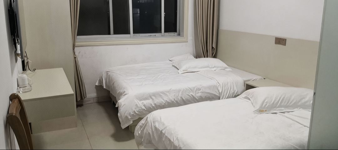 Hechi Yongfa Hotel