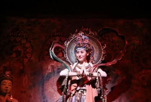 《乐动敦煌》沉浸体验剧一日游【赠送（吉祥骆驼）免费上门接送】【[暖心赠送]赠送（吉祥骆驼）敦煌市区各大酒店免费上门接送！】