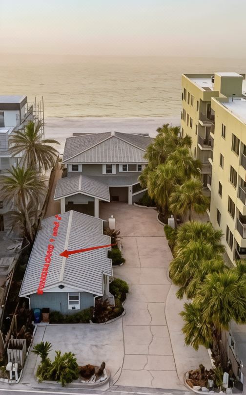 ST Pet Friendly Beachside Bungalow #1 & BBQ Grill