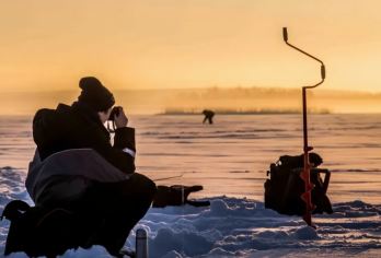 加拿大：多伦多出发冰钓之旅｜都锡姆科湖冰钓｜英文小拼团※【「原住民冰钓传承×枫糖湖鲜宴｜从「祖辈智慧」到「舌尖锡姆科」，吃一口安大略的冬天】