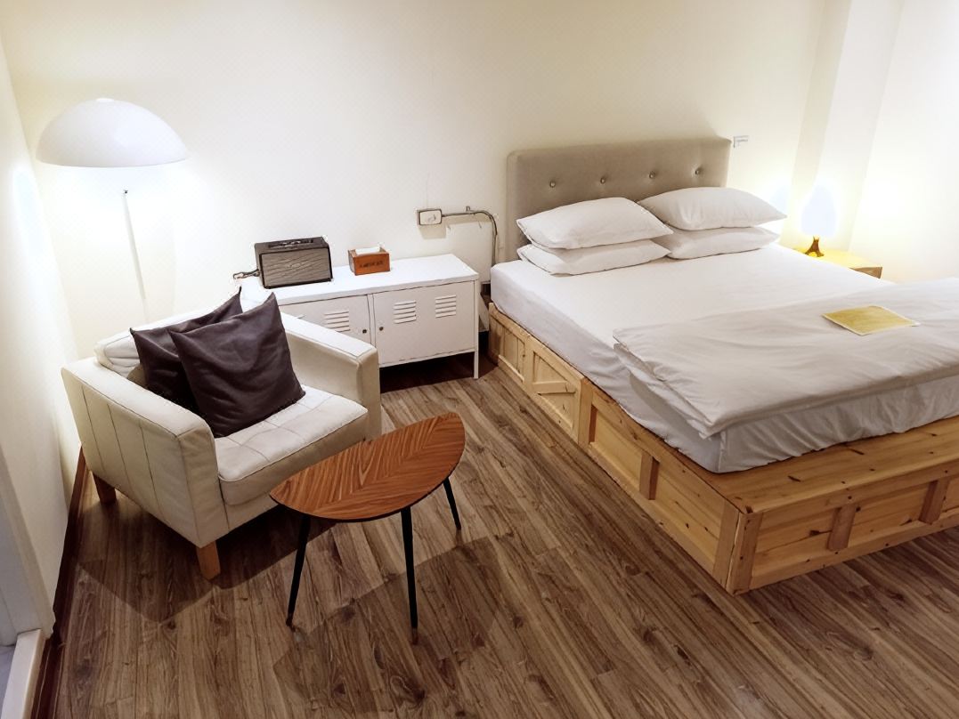 HomeStay LB