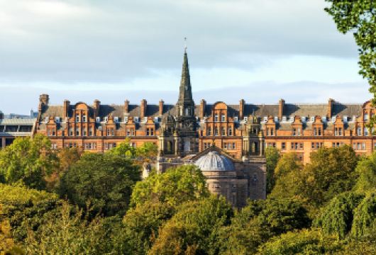 英国爱丁堡一日游【城堡为爱守着秘密/定制全境游 私人专享】【[全程无忧出行]包车配备专属车辆，行李存放安全便捷】