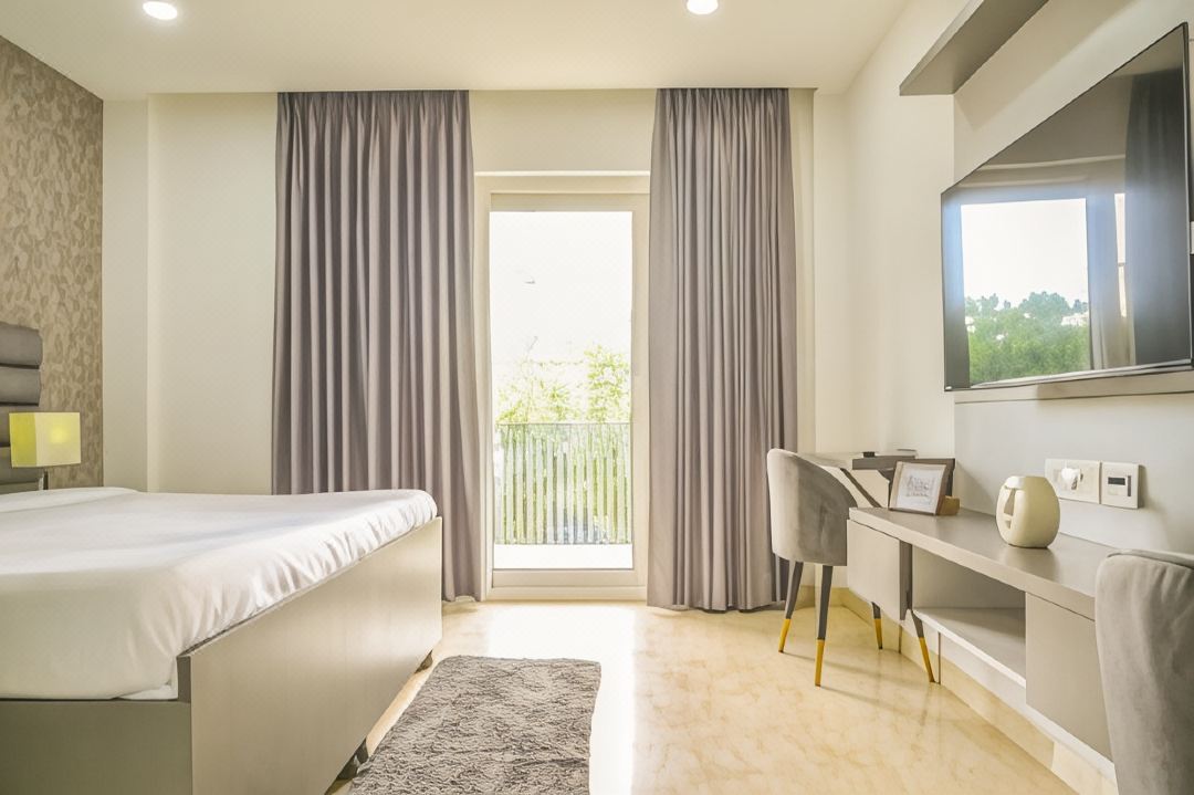 Housr Sector 28 Gurgaon Near Iffco Chowk Metro Station