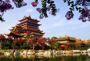 烟台蓬莱阁+八仙过海/三仙山+孤独的鲸一日游【[解锁八仙神话]5A景区“人间仙境”蓬莱阁，寻找八仙过海的影子，乘坐双体帆，看黄渤海分界线，喂海鸥】