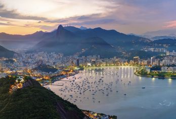 巴西里约热内卢基督像+马拉卡纳体育场【中文专车-舒适纯净】【中文专车出行，景点灵活调整，打卡经典，游玩自己定义，无需等待，专属贴心服务，尽享惬意旅程】