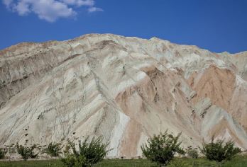 拉脊山+贵德国家地质公园+清清黄河景区一日游【含门票•纯玩】【1，达人带队，精选线路，深度体验，创新玩法，贴心管家，摄影帮手，路上美景随走随停！】