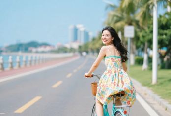 【全景厦门一日活动大团】集美学村+帆船+午餐+环岛路+曾厝垵【[亲子文化之旅] 漫步集美学村与陈嘉庚故居，感受闽南侨乡建筑魅力，寓教于乐，适合家庭共游。】