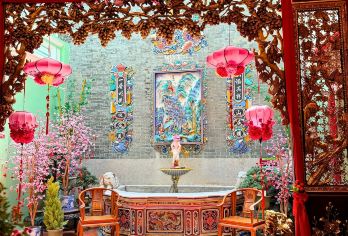 槟城彩虹桥+侨生博物馆+槟城海边日落-槟城一日游-槟城出发【走进槟城, 能看到百年历史的英殖建筑, 娘惹文化的精致手工、老街巷里的壁画、和华人祠堂的香火盛景】