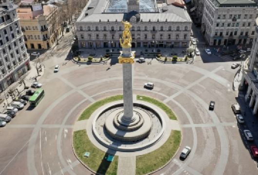 姆茨赫塔十字修道院+第比利斯自由广场+圣三一主教座堂包车【精品包车，私享空间，上门接送，轻松出行】