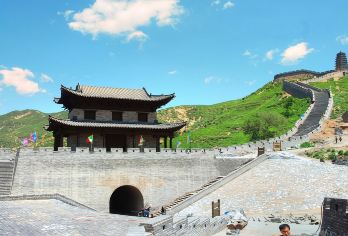 雁门关景区+应县木塔景区一日游【大同出发】【参观世界非常古老的全木结构建筑，国家AAAA级景区的——应县木塔】