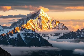 拉脊山+青海湖+日月山一日游【日出云海の小团 可选私家包车】【[线路特色]所有文案都不及日出升起的那一刻浪漫，升起之时伴随着新的开始和无限可能，愿大家一切皆美好！】