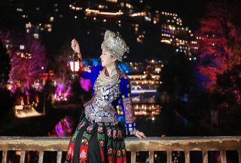 贵州荔波小七孔+千户苗寨1日游【8人小团赠送隔天跟车回贵阳】【8人内小团，把自由行和跟团游的优点相结合】