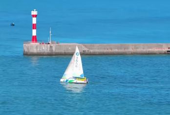 北海出海单体龙骨（蓝湾帆船）海上游【包车含市区接送服务】【出海观光，海上看北海，逐浪北部湾】