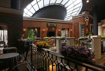 上海+金茂大厦+城隍庙旅游区+外滩一日游【用心打造高端客户群，纯玩无购物，全程消费透明无隐形消费。】